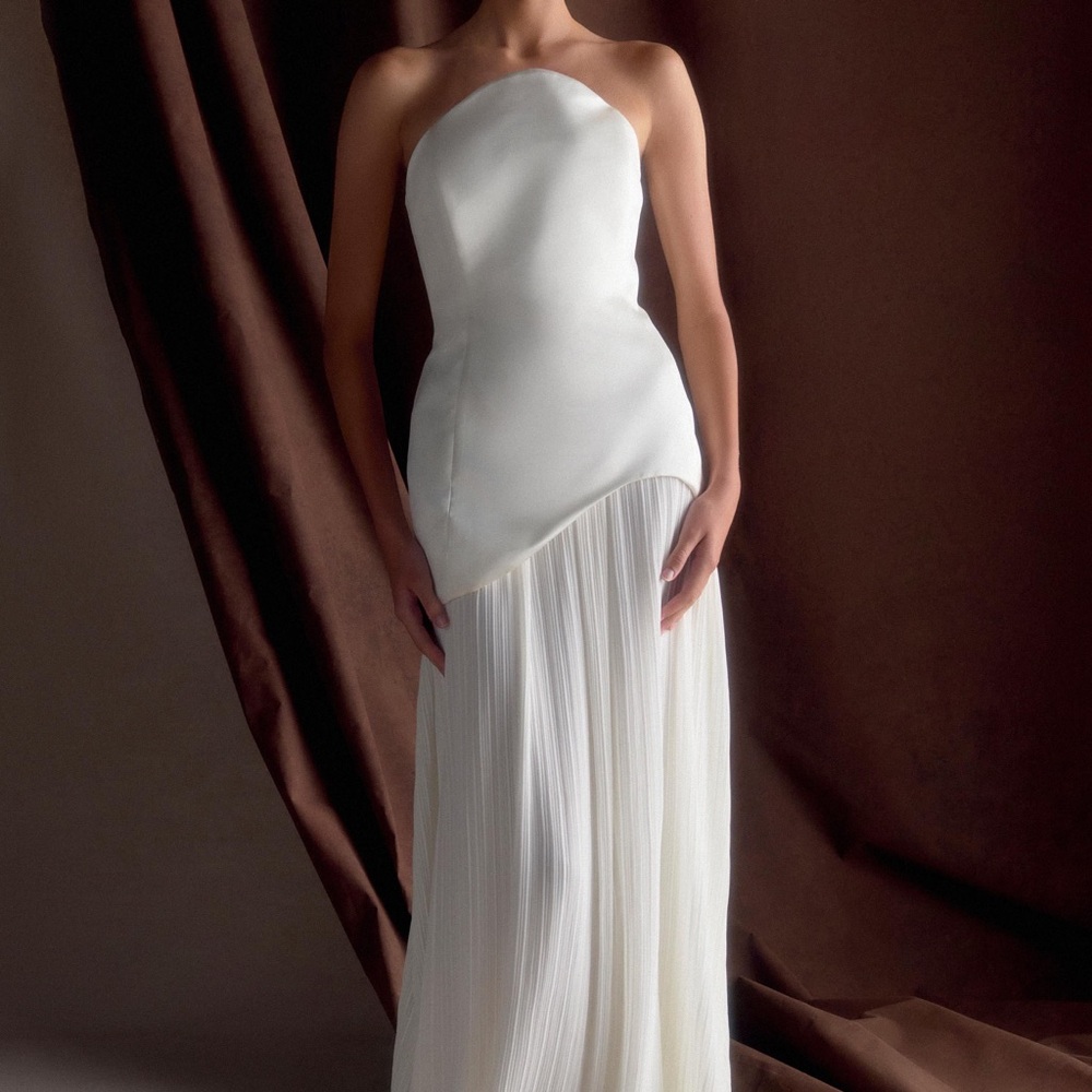 Meshki Juno Gown